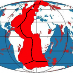 Figura 8 – A extraordinária “Província Atlântica”, formada a partir do extravasamento de gigantescos volumes de lavas, oriundas de um hiper-vulcão linear (cordilheira meso-atlântica)